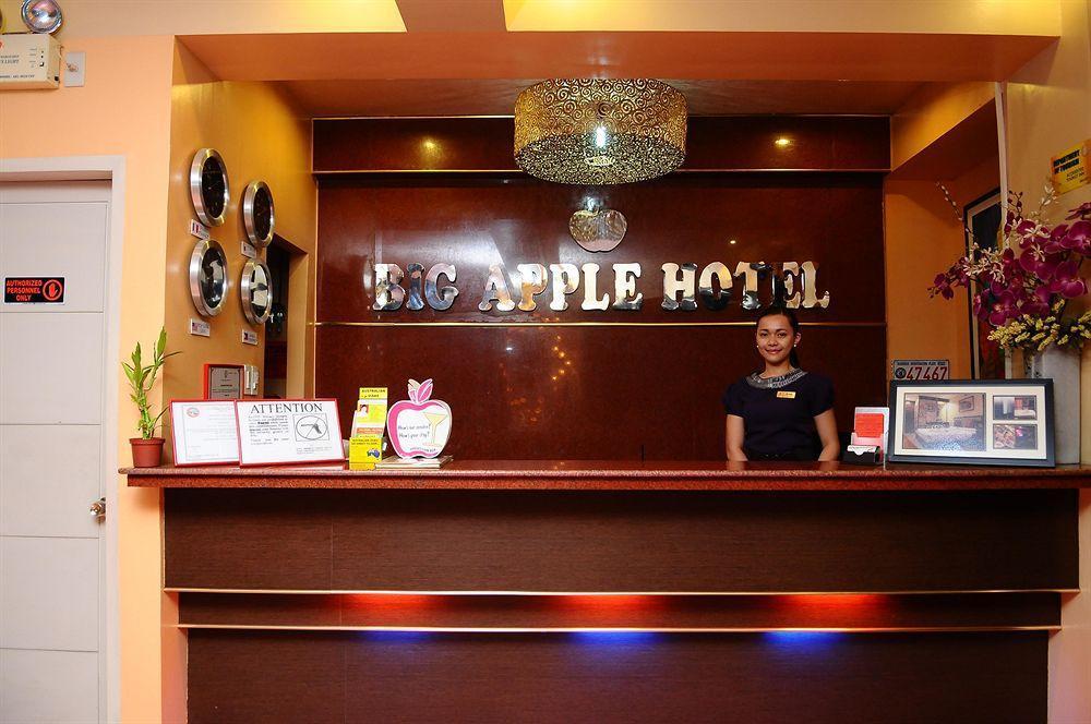 Big Apple Hotel & Bar Davao City Buitenkant foto