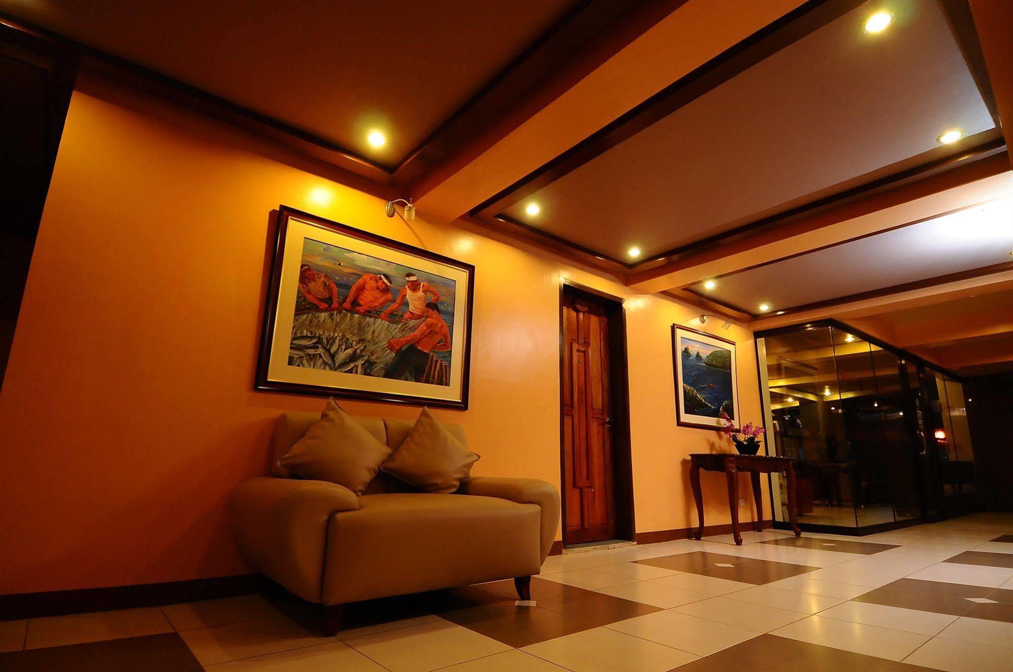 Big Apple Hotel & Bar Davao City Buitenkant foto
